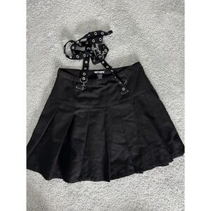 Hot Topic Black Pleated Skater Skirt with Grommet Belt